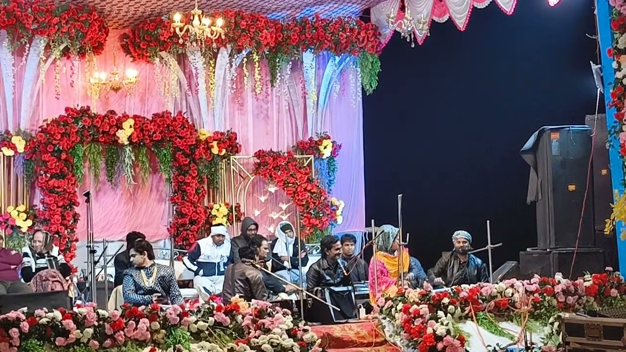 আরো একজন Singer কে দেখলাম Agra থেকে আসা Gulnaj Sabri 