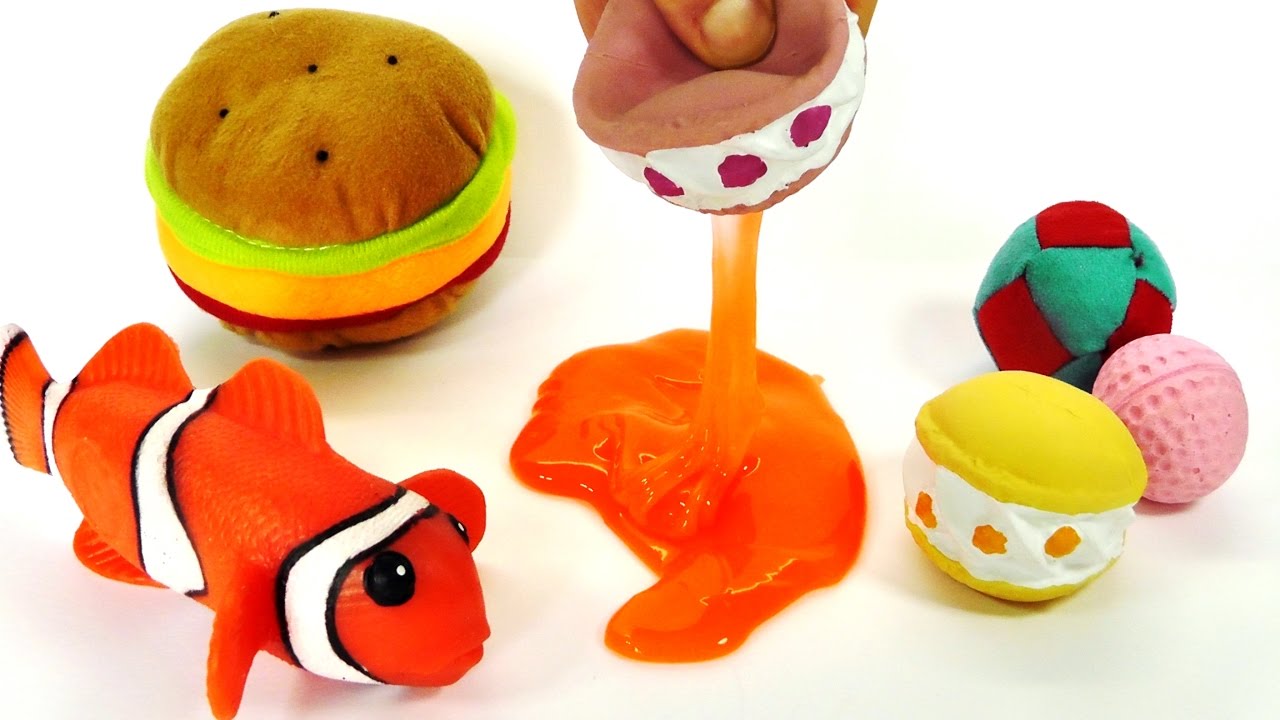 CORTANDO Y ABRIENDO JUGUETES HAMBURGUESA Y PASTELITOS ¿QUÉ TIENEN DENTRO?