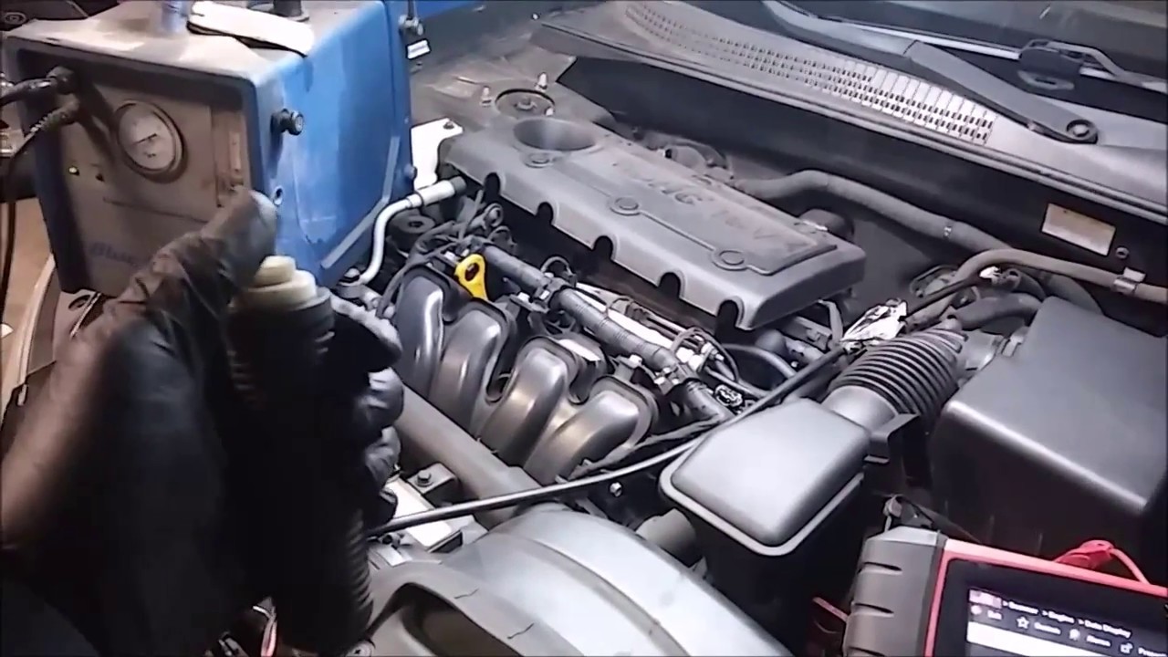 Hyundai Sonata 2009 года, устранение небольших утечек в системе улавливания паров топлива (EVAP)