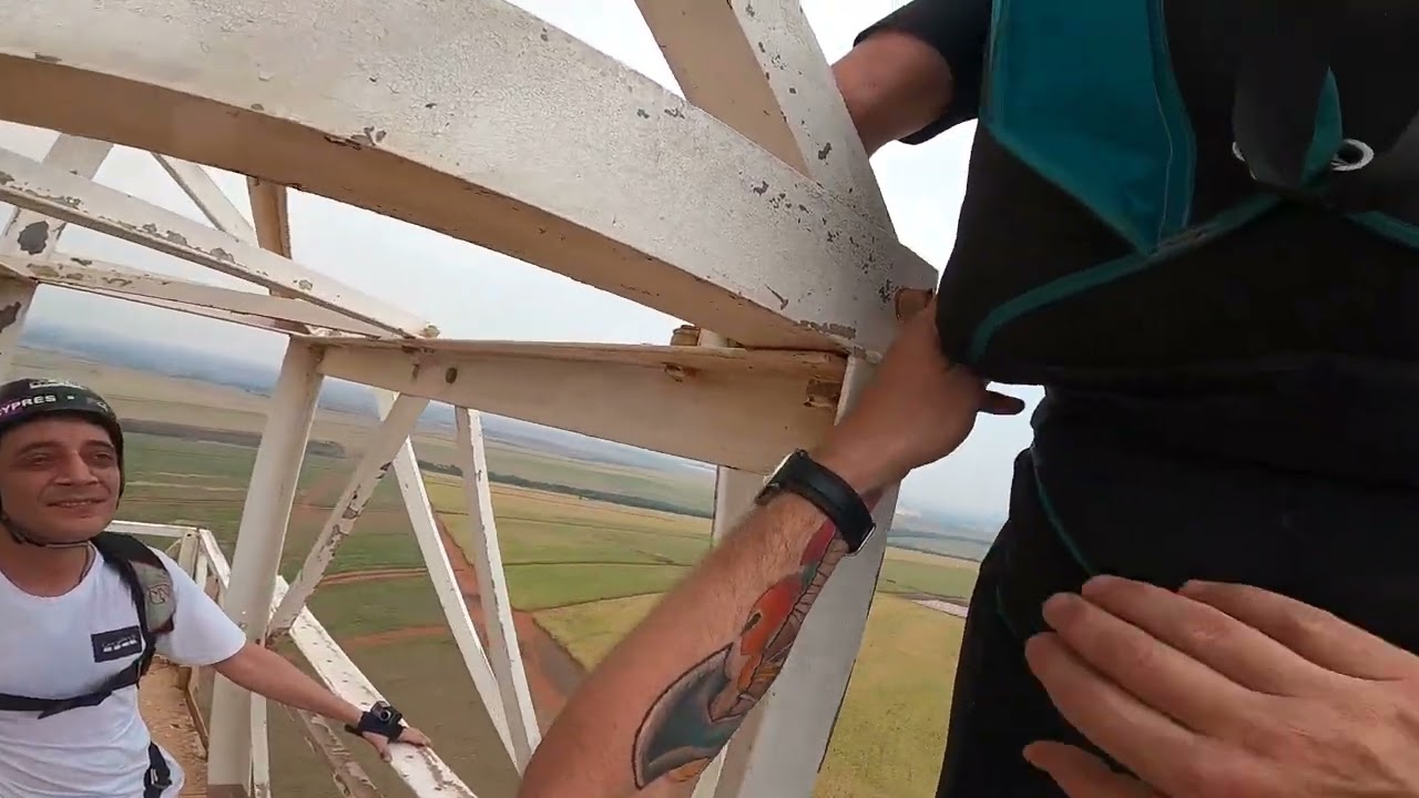 BASE jump Antena con Pietro Carmona