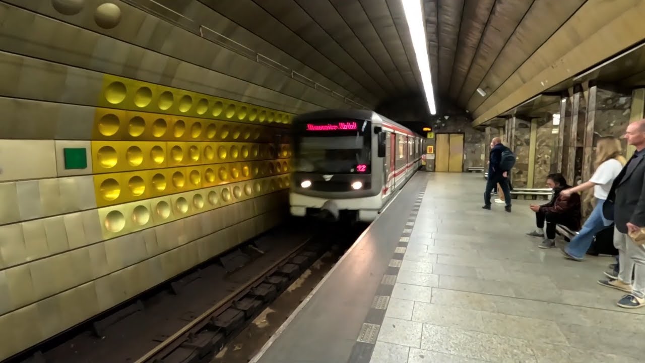Prague Metro - Můstek Station | 1 Escalator | 26/05/25