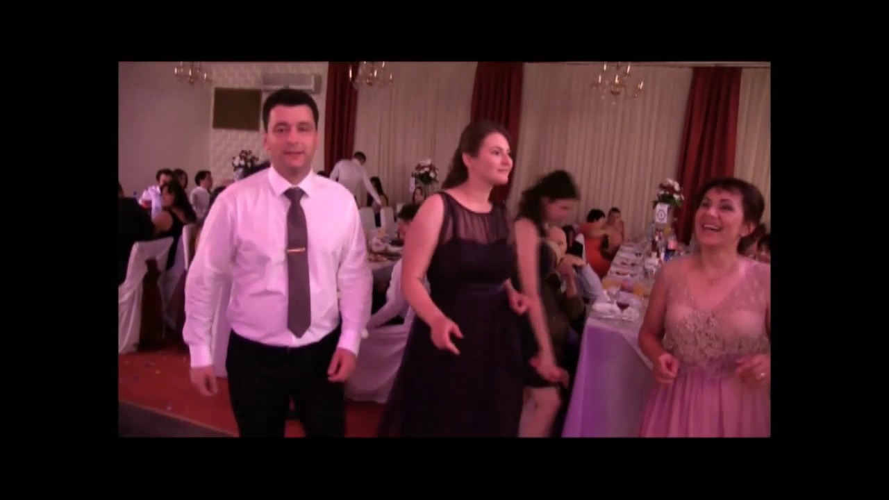 Formatia One Moment Roman si Nicolaie Neagu - Trandafirii