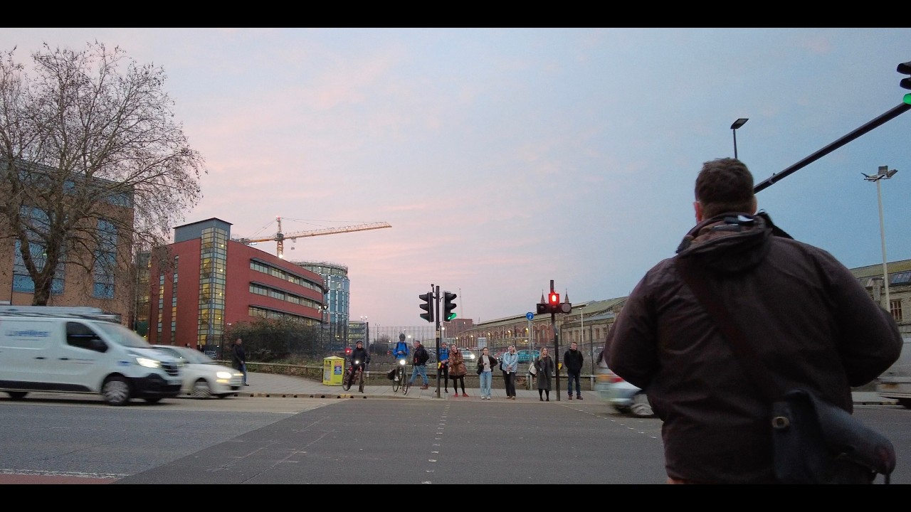 Is that blue sky?! Bristol walk 11th February pm   4K