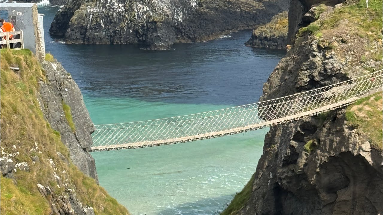 Carrick-A-Rede-Rope Bridge@Northern Ireland
