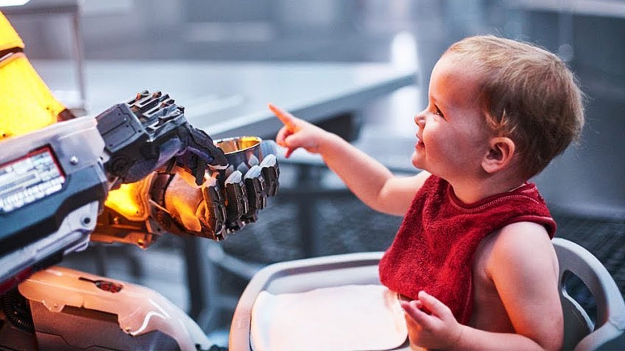 500 ans après l'extinction de l'humanité, un robot parvient à donner naissance à un bébé