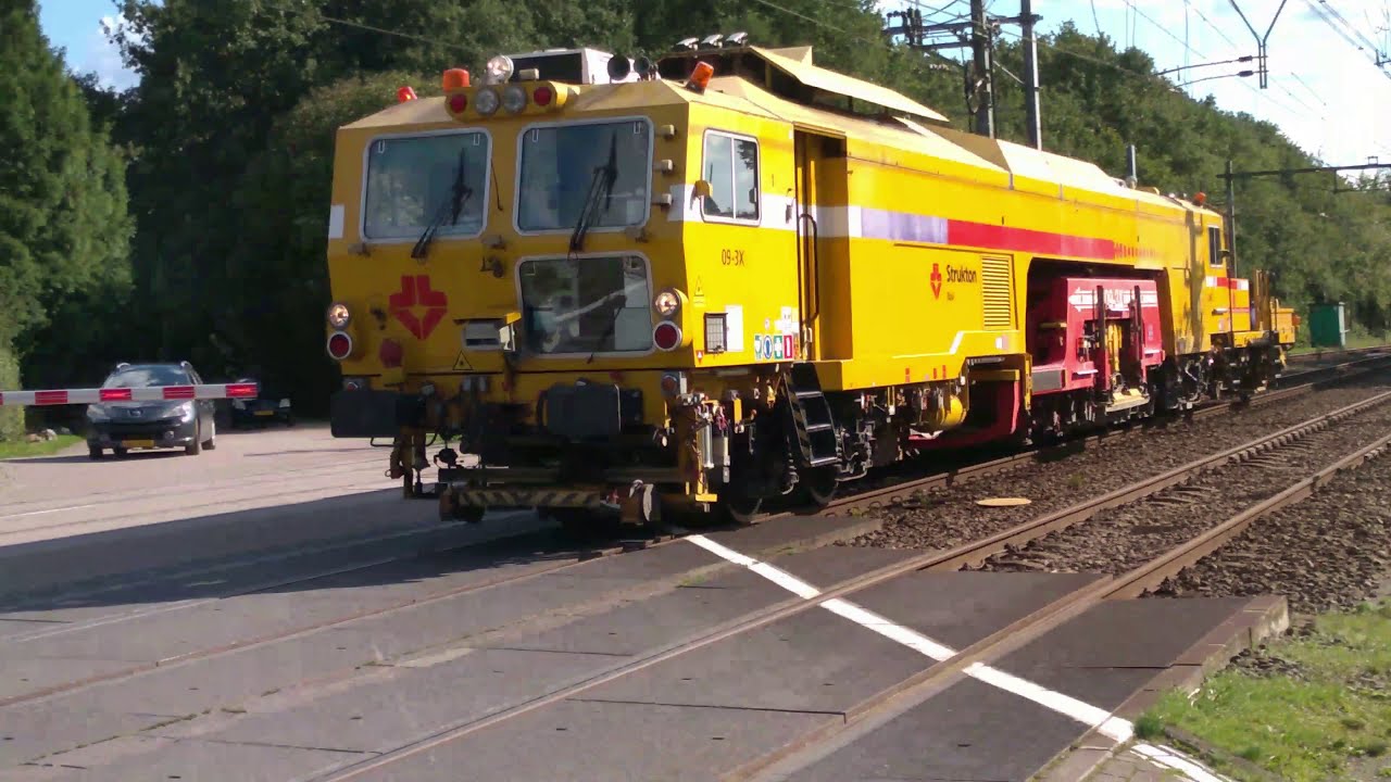 [4K] Brug trein + Stukton Trein!