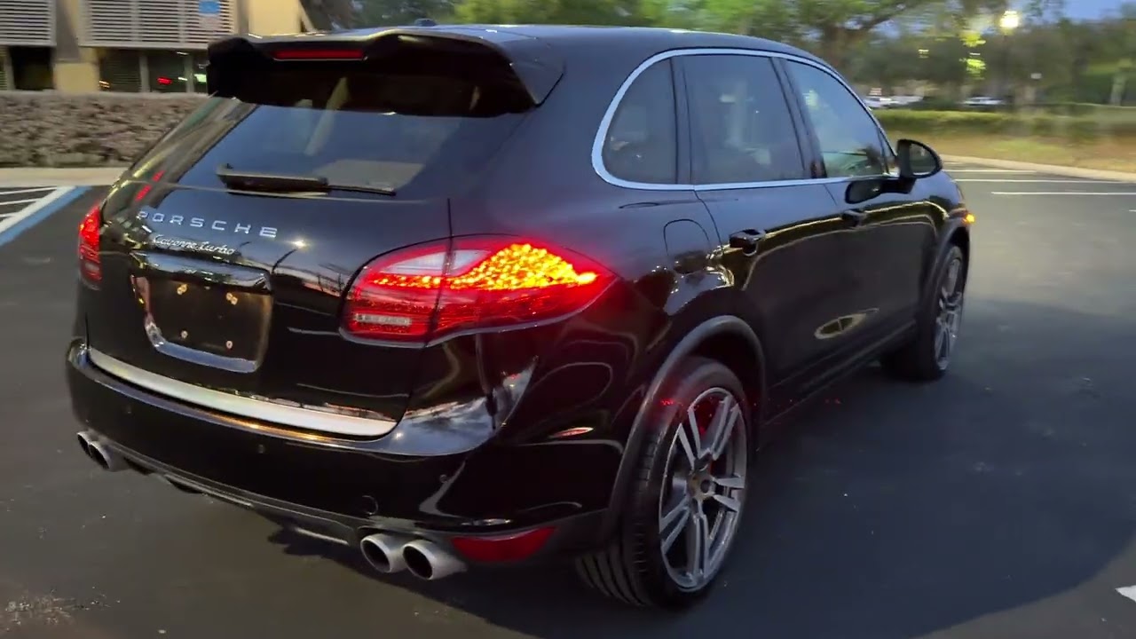 2013 Porsche Cayenne Turbo Walkaround (Night)