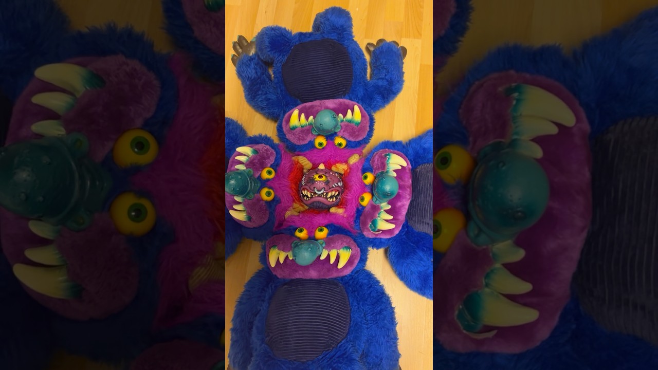 My pet monster & Madball just on the floor 😌 my pet monster 1986 Madball 2016 #mypetmonster