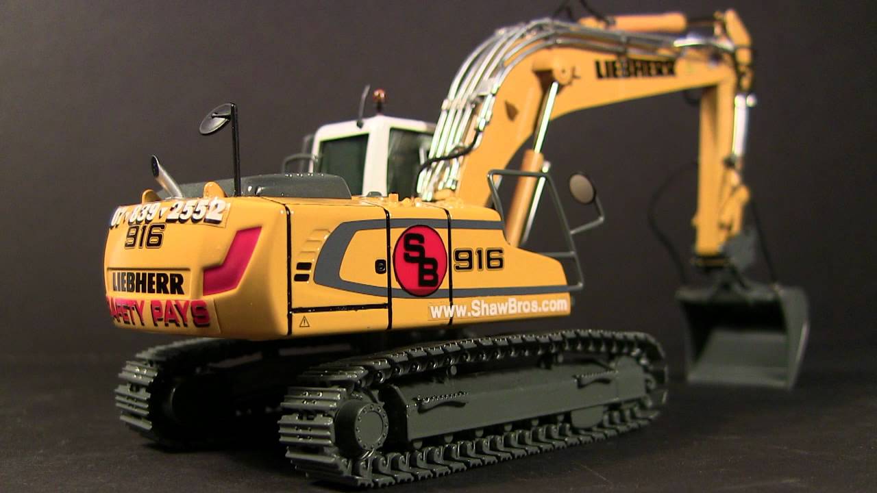Custom Liebherr R916 Excavator