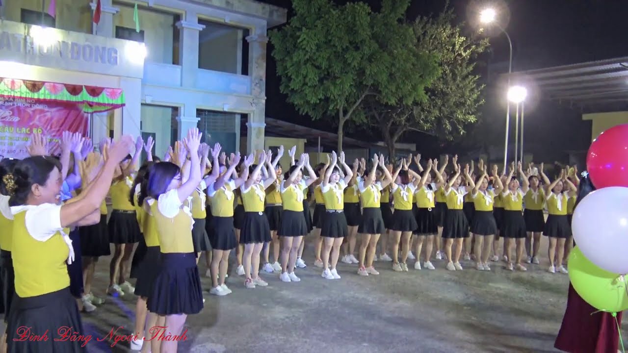 Chuc mung sinh nhat - CLB Khiêu vu TT thôn Đông xã Kim Nỗ