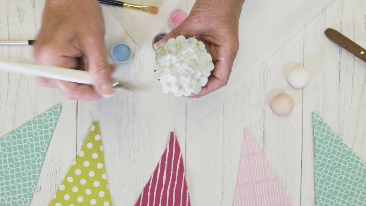 Cake Decorating - Hydrangea Cupcake Mould / Mold - Karen Davies Sugarcraft - Tutorial