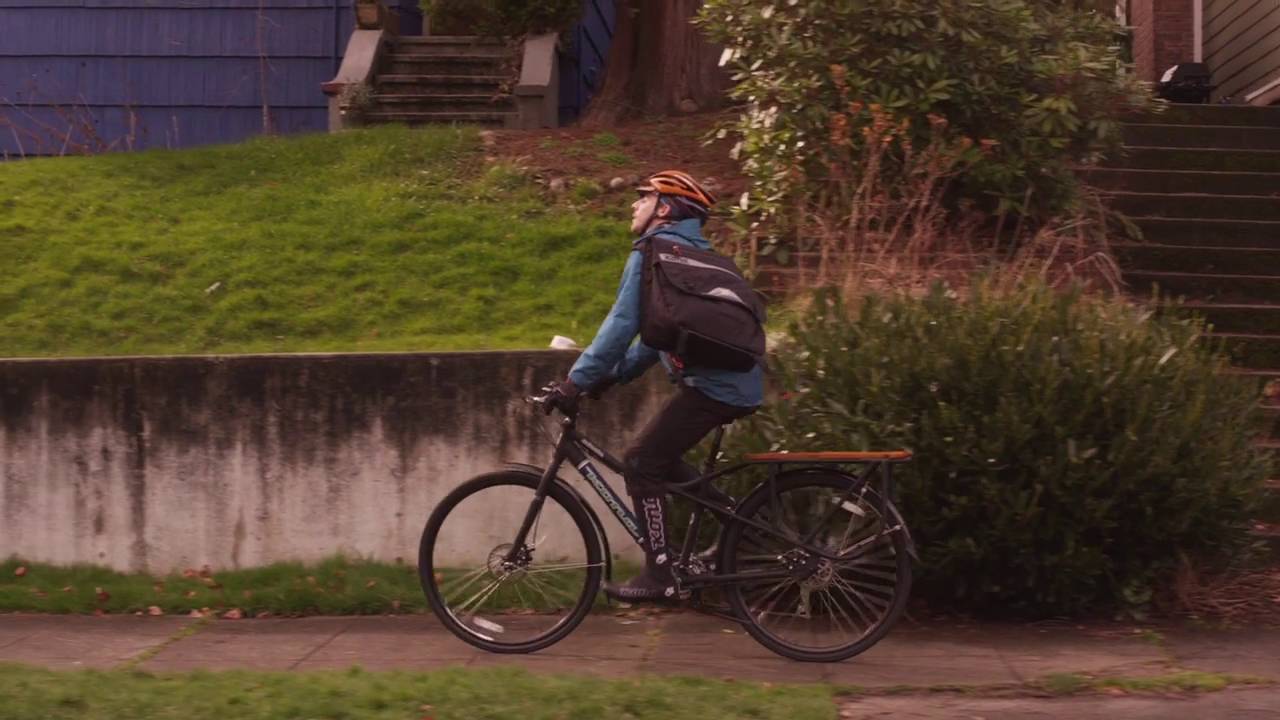Funny Commercial - Bike messenger in the Rain - Waterproof Messenger Bag