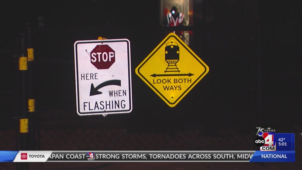 Man dies after being hit by train in Clearfield