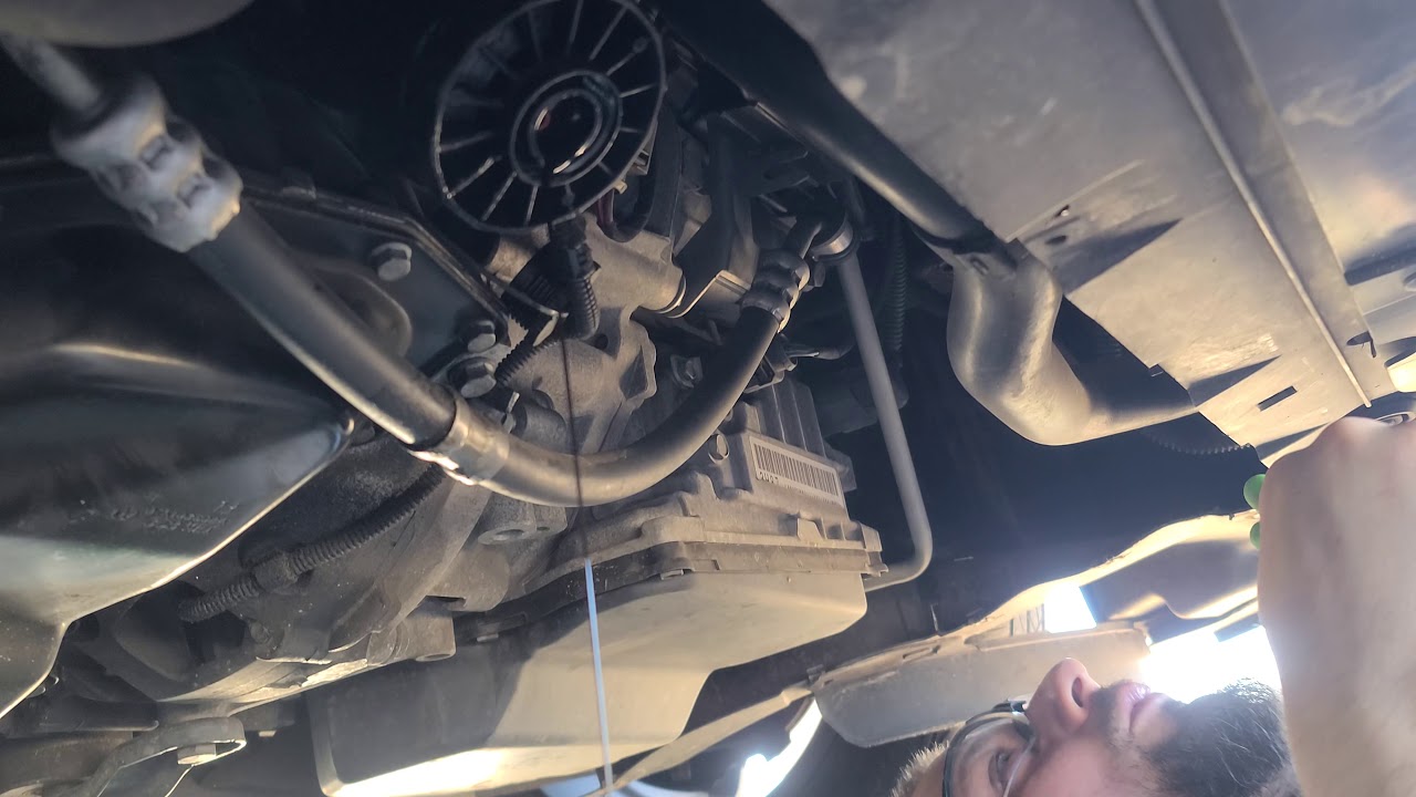 2014 Volkswagen Beetle 5 cylinder 2.5 oil change.
