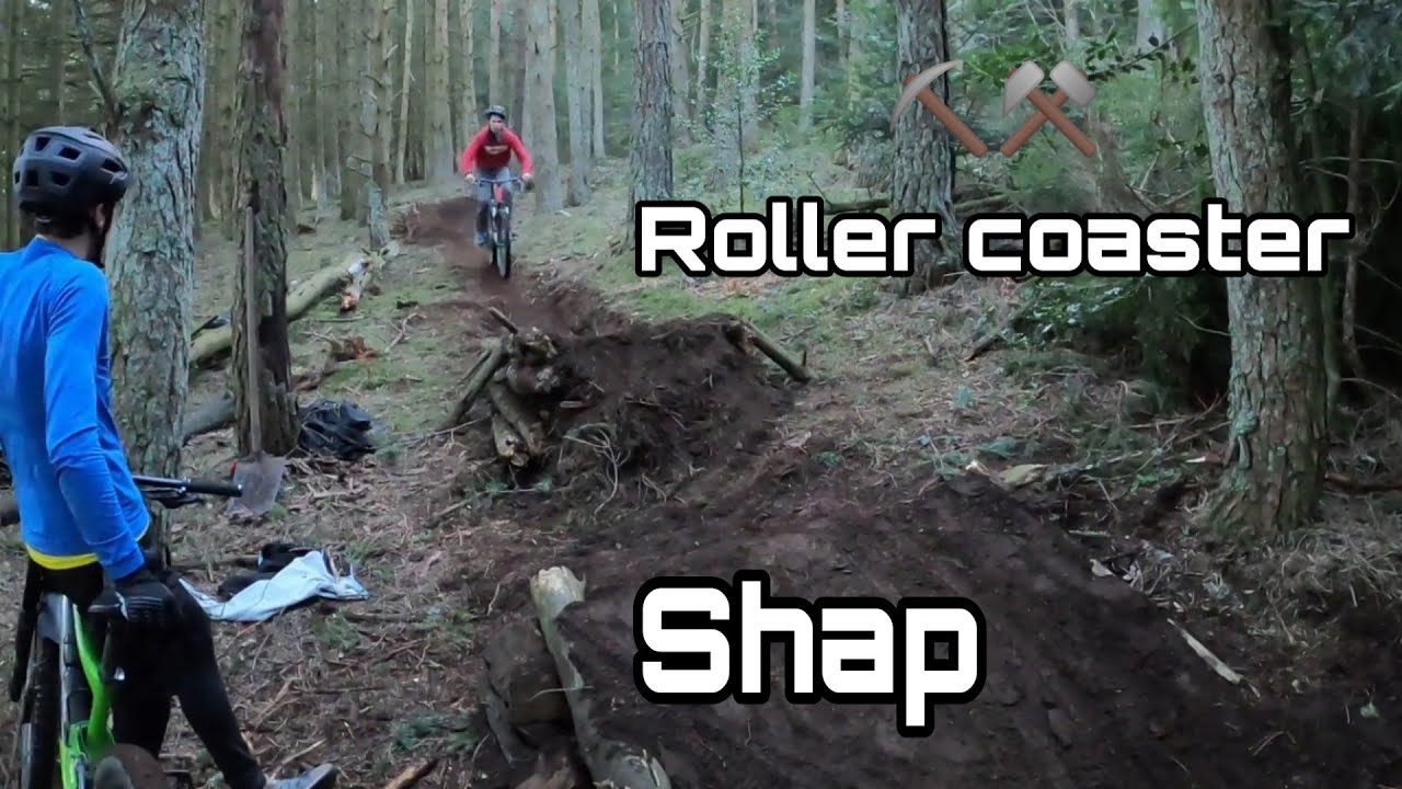 Shape et ride d'une nouvelle piste au spot : roller coaster
