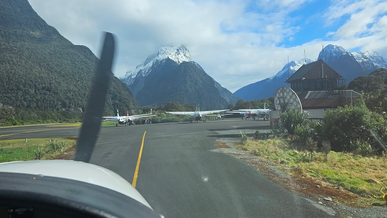 Flight to Milford Sound with cruise around the glaciers