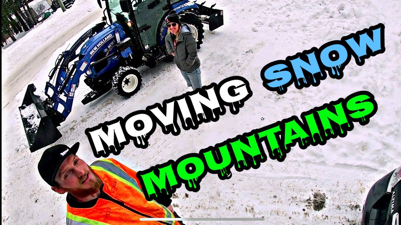 Making Room For More Snow Plowing /Snow Bank Removal & Relocation / New Holland Boomer 40 /