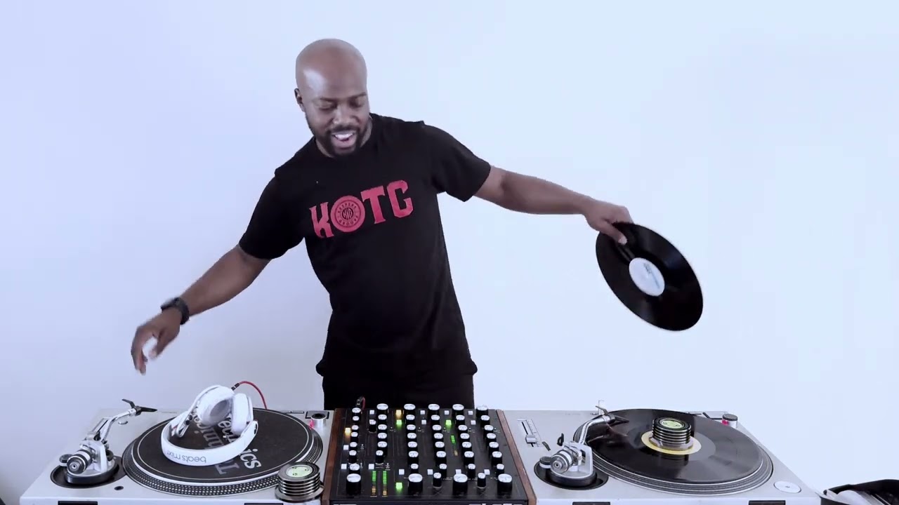 June Jazzin_August Vinyl Morning Bang 