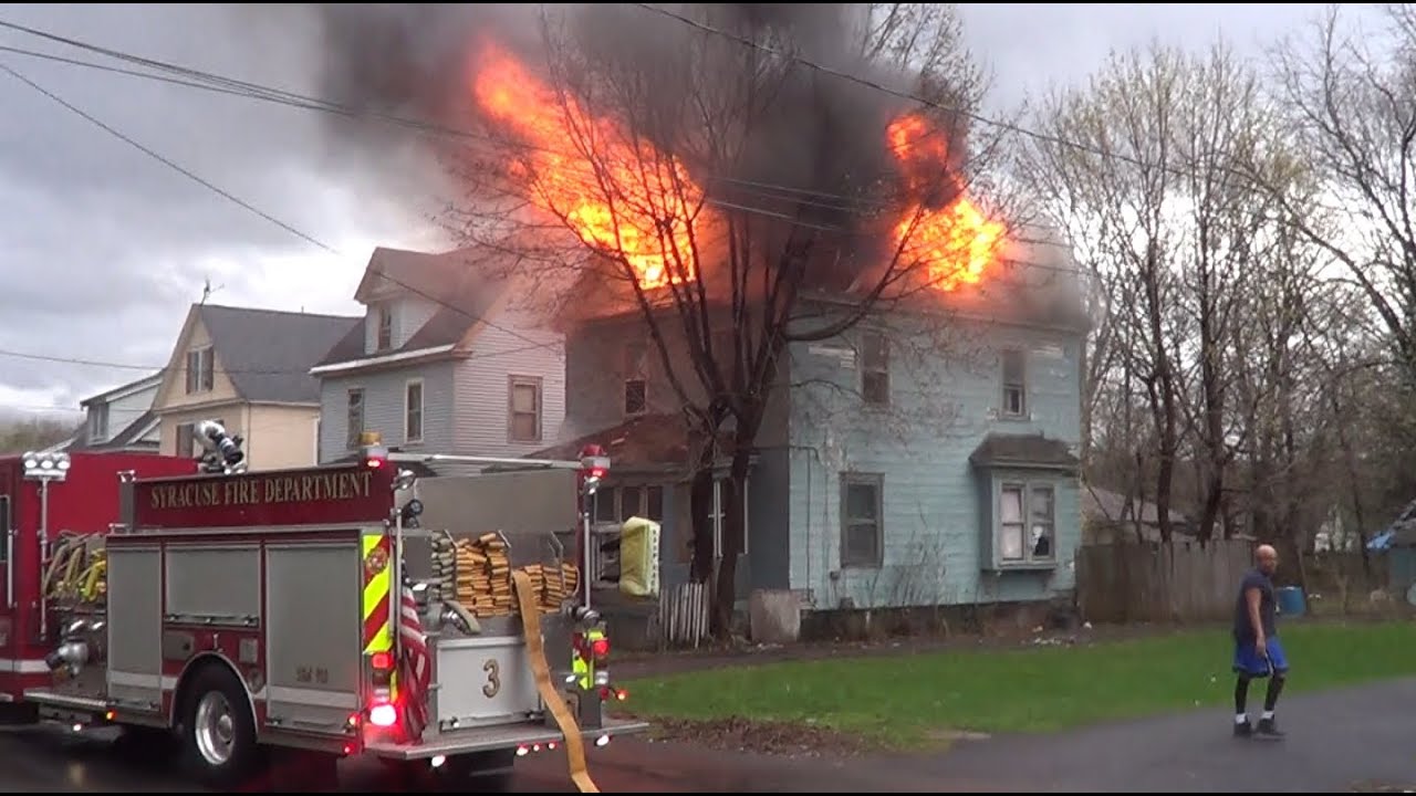 Syracuse NY Working Structure Fire RAW Video