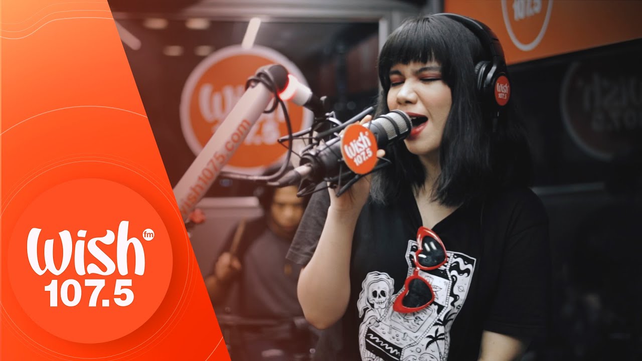 Bita and The Botflies perform “Peklat Cream” LIVE on Wish 107.5 Bus