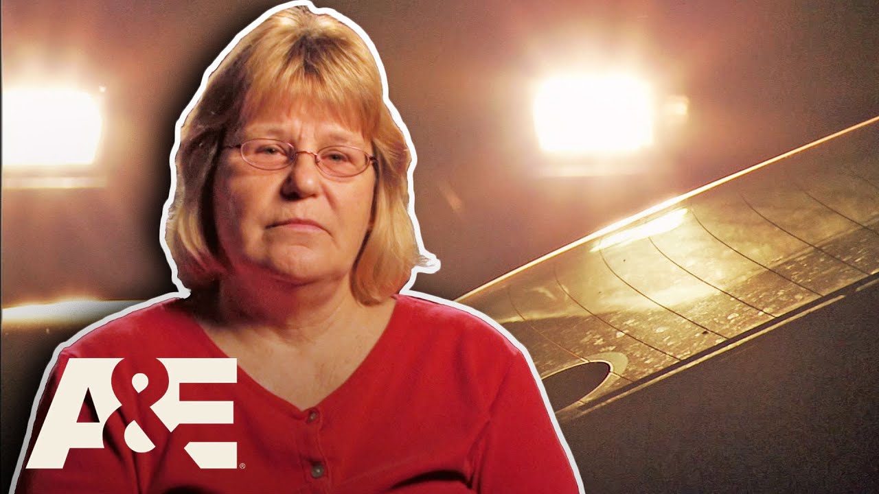 Run Off the Road and Left for Dead — How Linda Survived | I Survived | A&E