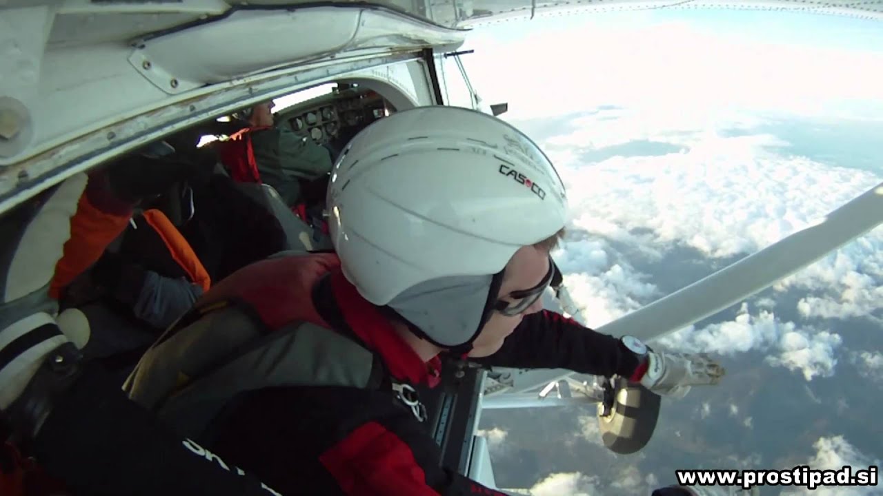 AFF Skydiving School - AFF Padalska Šola   www.prostipad.si