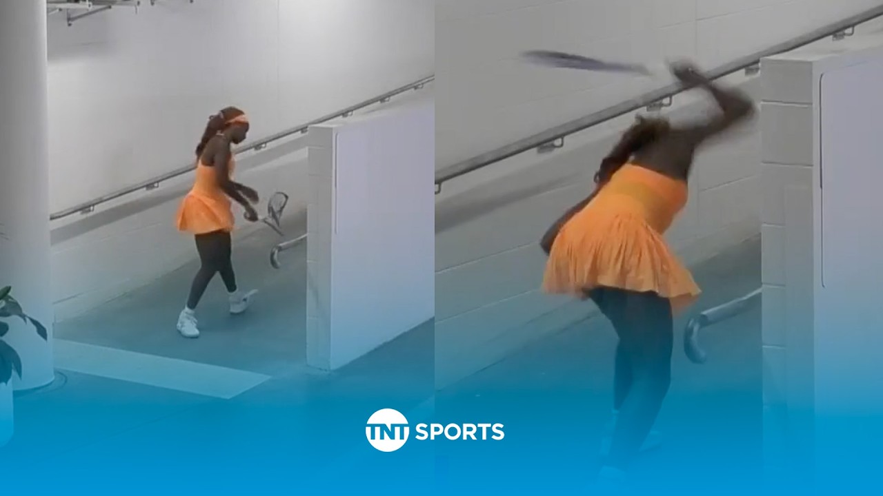 😡 Coco Gauff SMASHES her racquet in the players area after quarter-final exit | Australian Open 2026