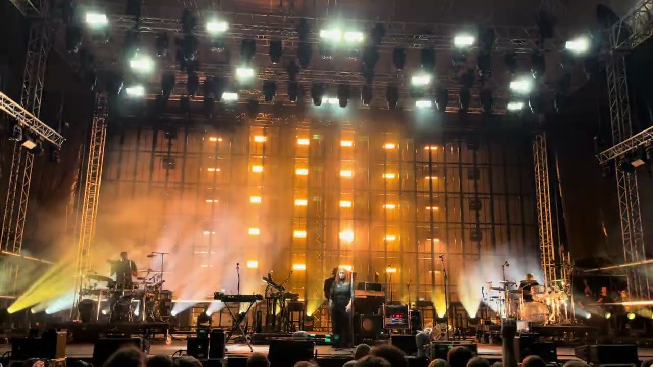 Massive Attack - Unfinished Sympathy (Live at Arsenal fest, Kragujevac, Serbia 26. 6. 2025)