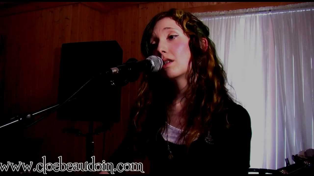 Crawling Back To You - Daughtry cover by cloebeaudoin