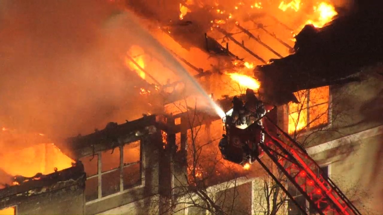 Sky 5: Large fire destroys Morrisville apartment building