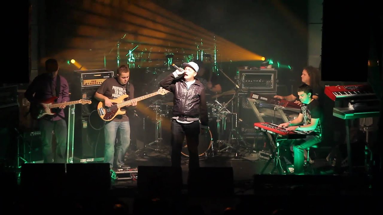 Eskaubei & Funky Flow - Właśnie Tak / Food Funk (Live in Live Club, 2010) [HD]