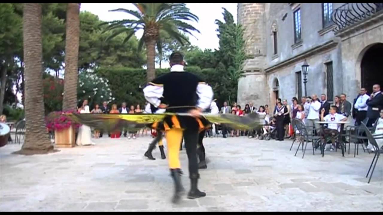 Gruppo Sbandieratori e Musici Rione San Basilio di Oria :: Sbandieratori Oria::