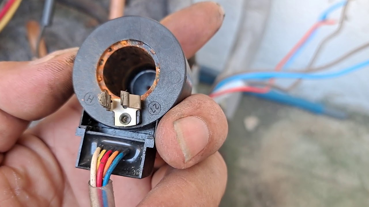 ช่างแมวตรวจเช็คซ่อมแอร์คอนโด DAIKIN INVERTER R32 รุ่น ATKC12RV2S อาการเช็คโค๊ชขึ้น F3 EP2