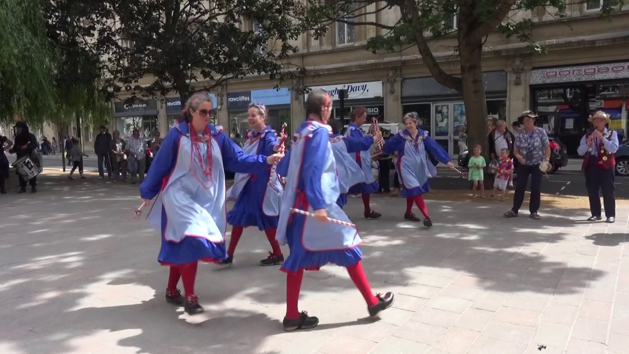 Beverley Garland at the Hull Folk and Maritime Festival 2017