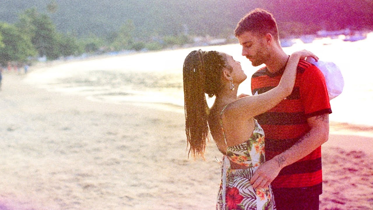 Hobbie Stuart - A Lua Sem Você (Clipe Oficial)