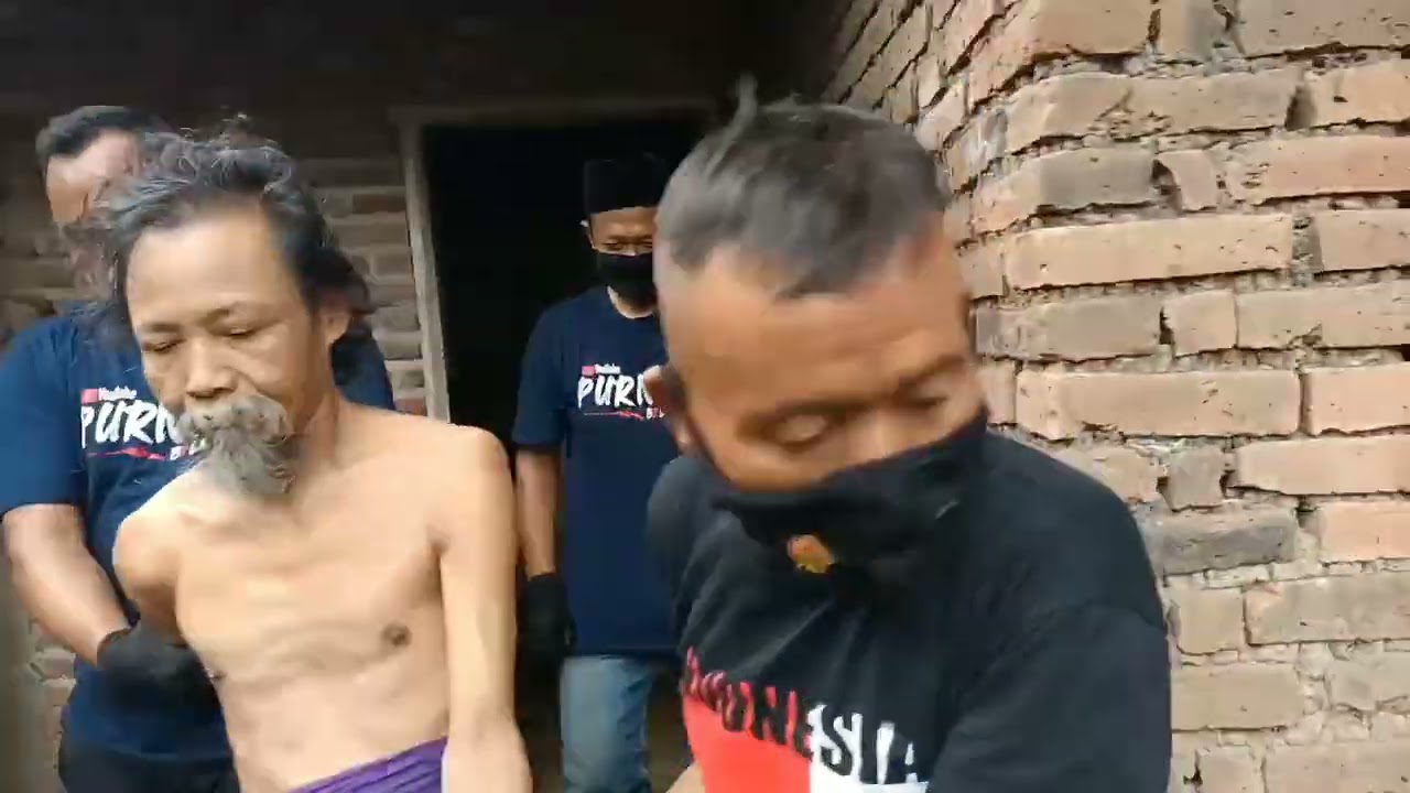 30 TAHUN T3L4NJ4NG KAKI DIRANTAI BESI BESAR.LANGSUNG SUJUD MINTA AMPUN