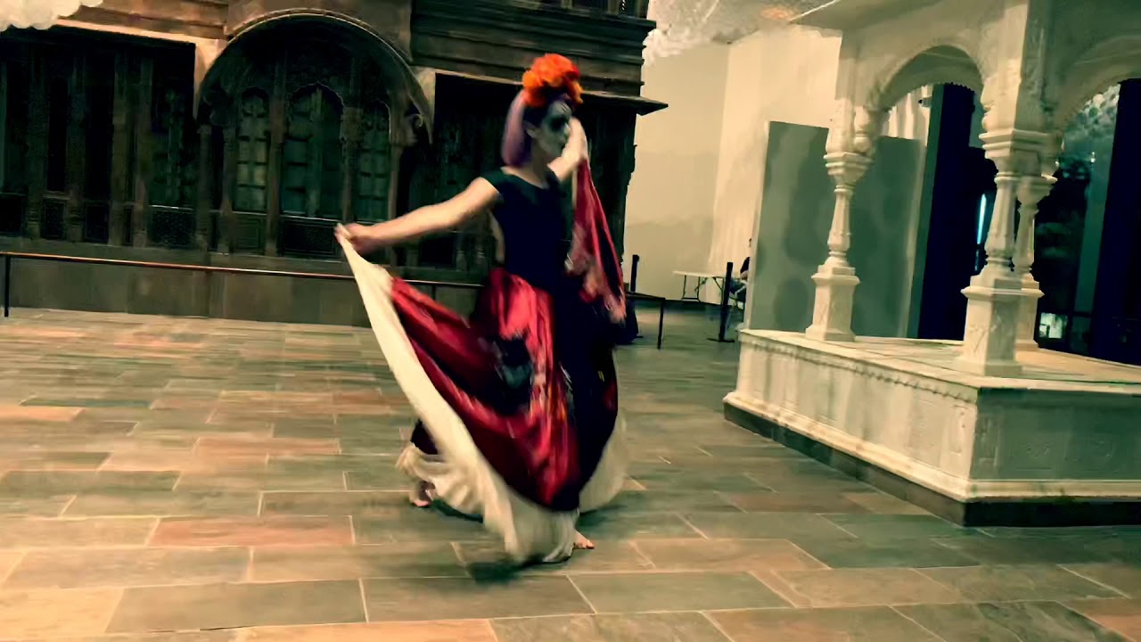 La Llorona Contemporary