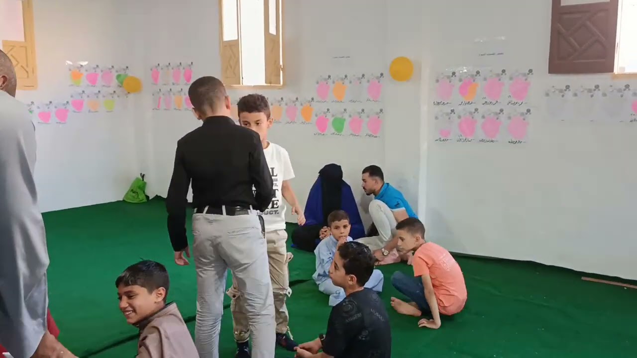 قلوب تزدهر بالقرآن🌷 مجلس ختم القرآن الكريم لأول مرة للطالب/ عبدالله نوار أبو حسين🌸