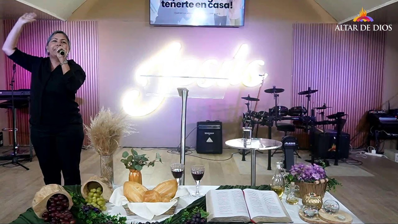DOMINGO EN EL ALTAR