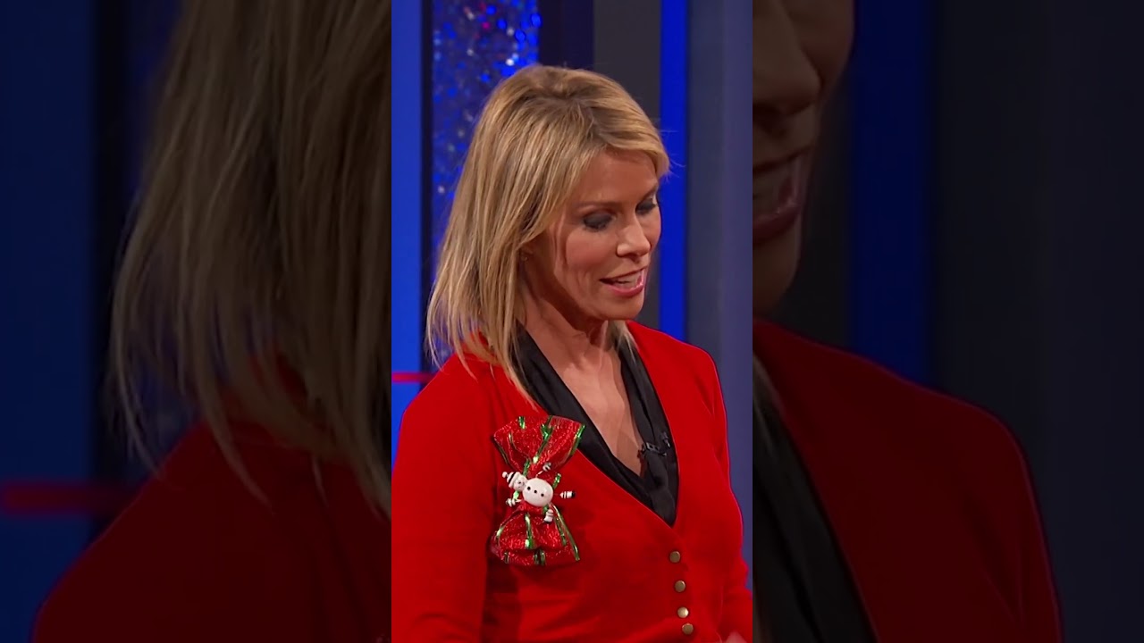 Many hands make light work... 🎁👋🏼 #WhoseLineIsItAnyway