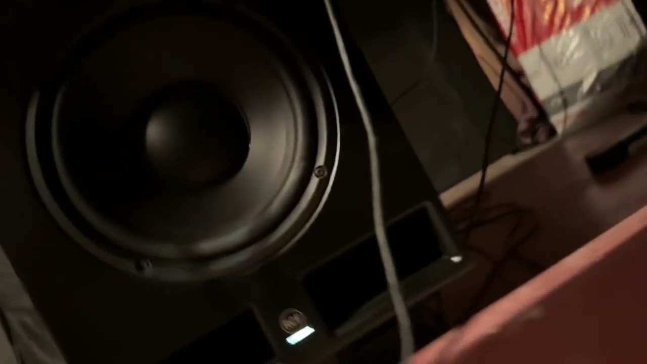 RCF Ayra Pro 10S Sound Test