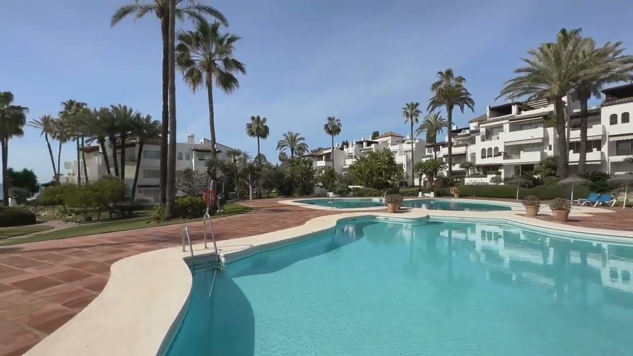 Stunning Apartment in Alcazaba Beach, Estepona