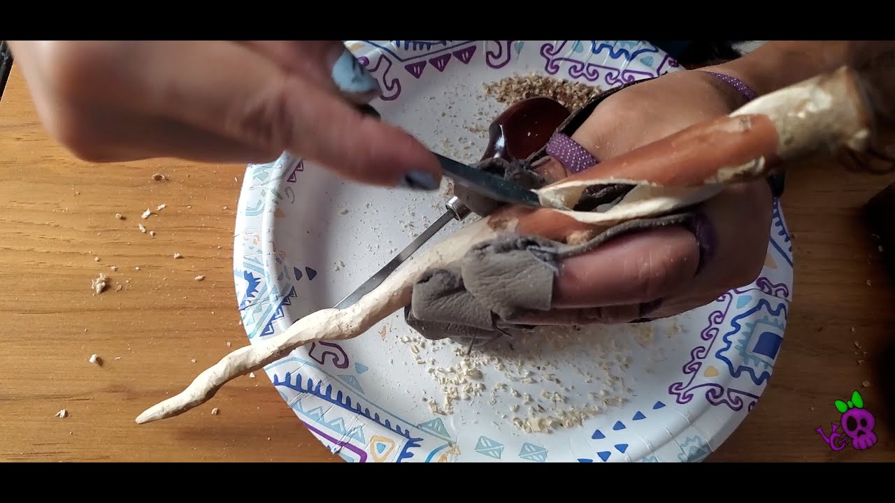 Crepe Myrtle Wood Shaping & Hand-Carved Twisty Hair Stick