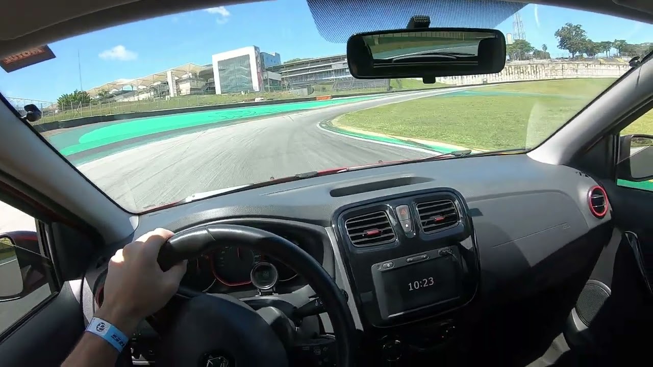 Sandero RS Track Day Interlagos 2:12 | 28/12/22