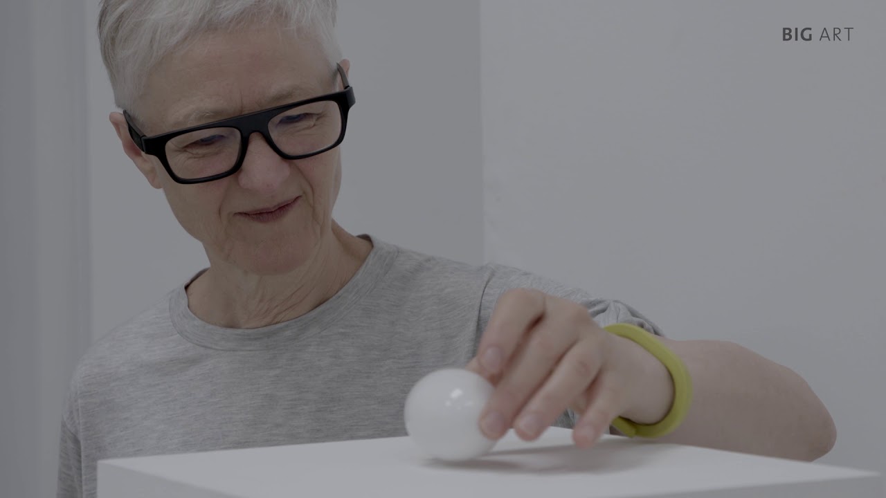 BIG ART Kunst & Bau: Karin Sander "Transzendenzaufzug"