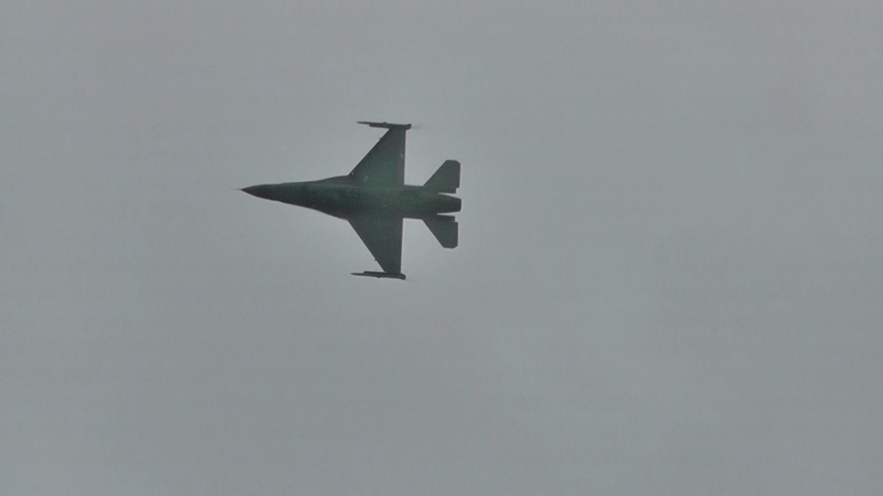 Piknik Lotniczy Świdwin 2017 - pokaz dynamiczny F-16