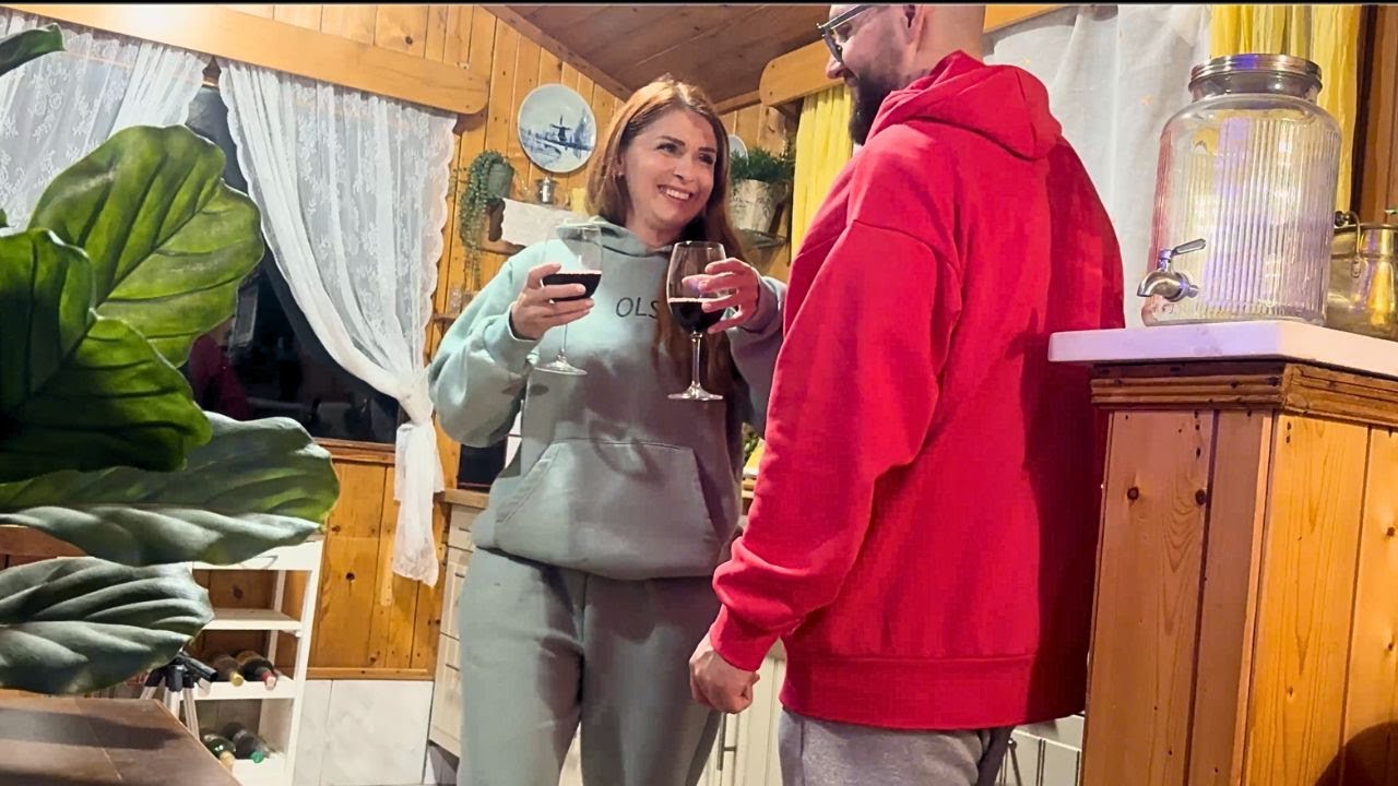 AM FUGIT la CABANA - Ne simțim bine împreună, INDIFERENT DE CIRCUMSTANȚE 💑🌧️❤️