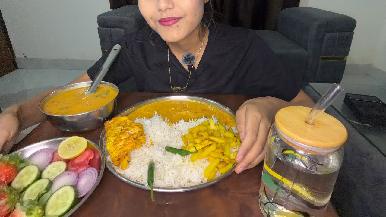 #yellowdaltadka #chawal #omlette #supportme #foodie 