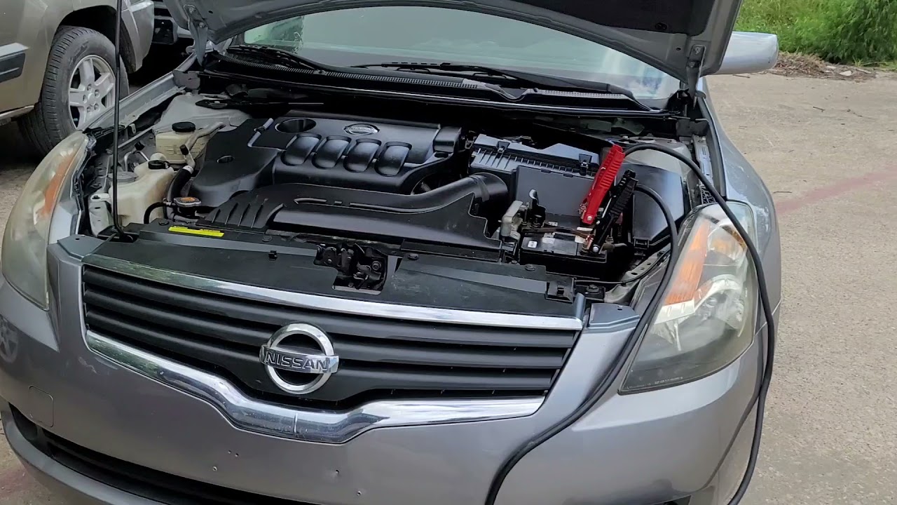 Нет информации на экране магнитолы, Nissan Altima 2008 года. Легко исправить своими руками.