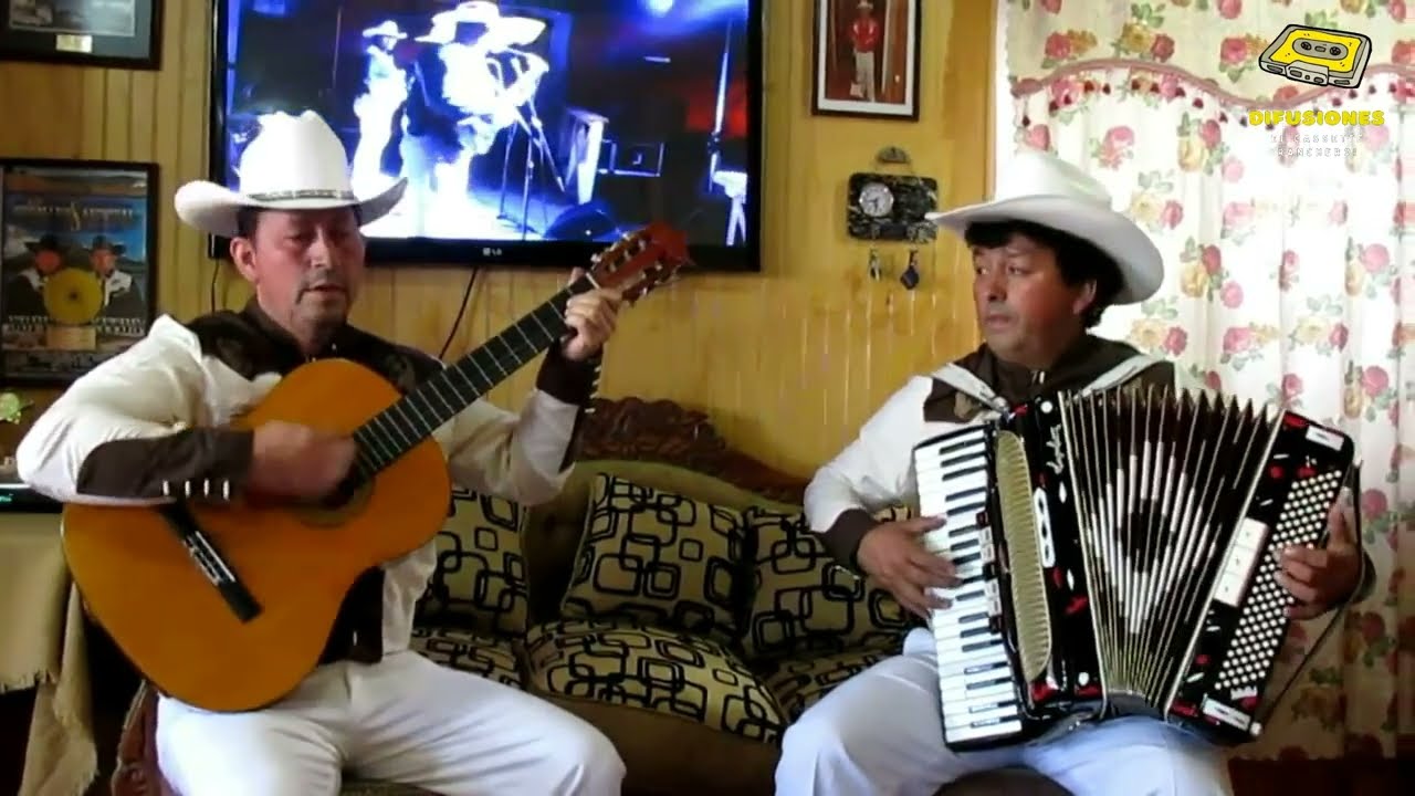 Los Hermanos Sandoval De Calbuco - El Cerillazo
